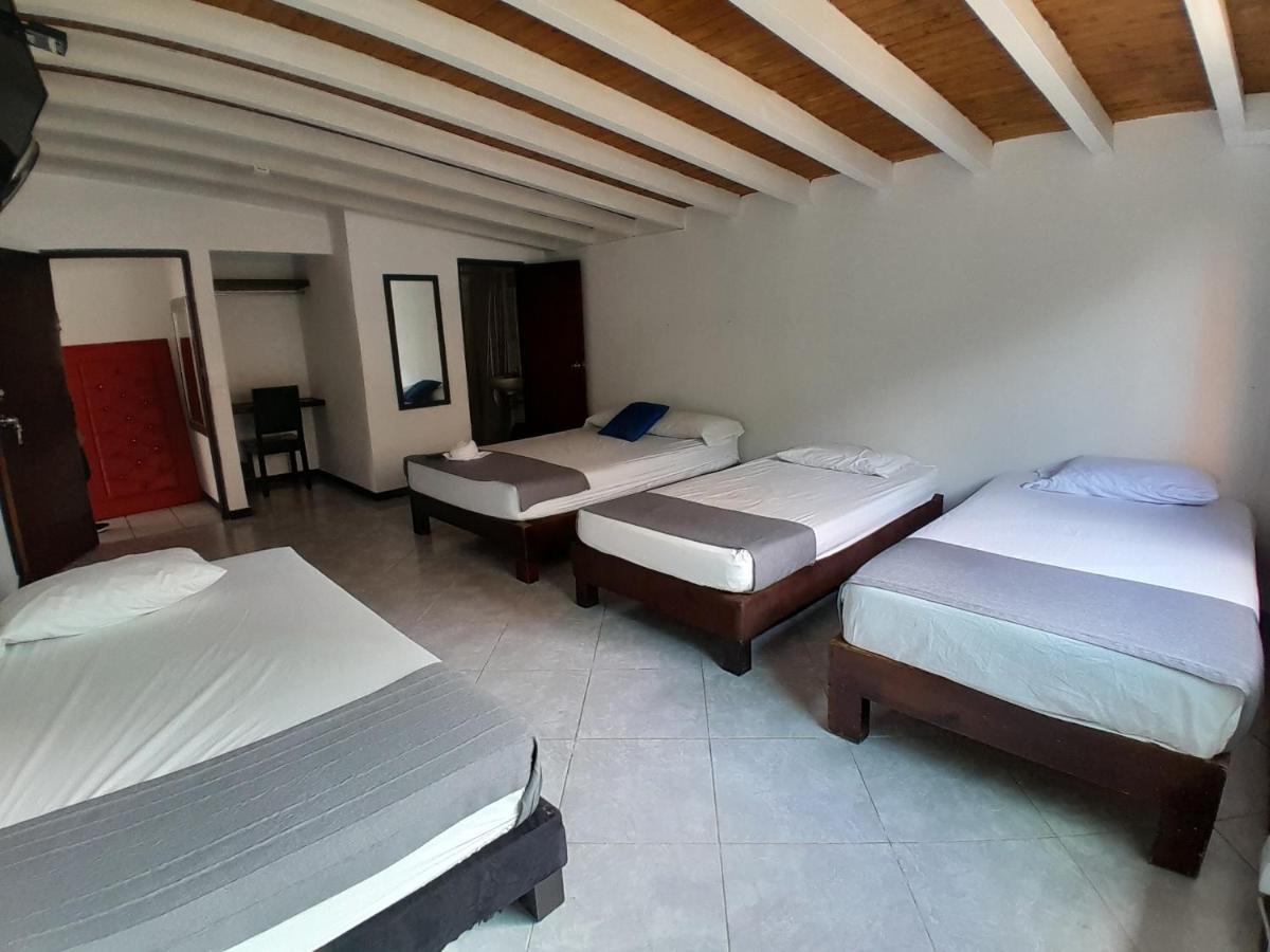 Hotel Palermo Real 메딜린 외부 사진